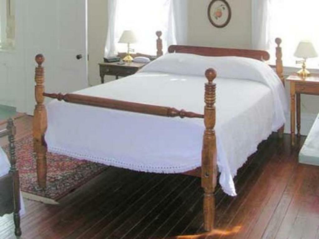 Bed and Breakfast 1888 Wensel House Натчез Экстерьер фото